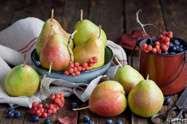 維生素c飯前吃還是飯后吃 維生素c什么時候吃最好