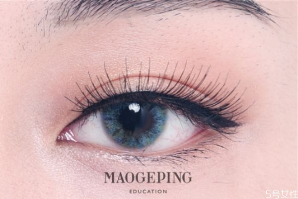 眼妝怎么畫嫵媚動人 嫵媚慵懶眼妝畫法步驟