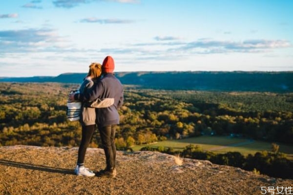 男生吃醋為什么不表現(xiàn)出來(lái) 男生吃醋會(huì)干嘛