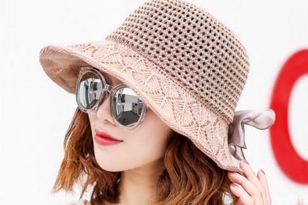 防曬帽買(mǎi)深色還是淺色 什么顏色帽子最防曬黑