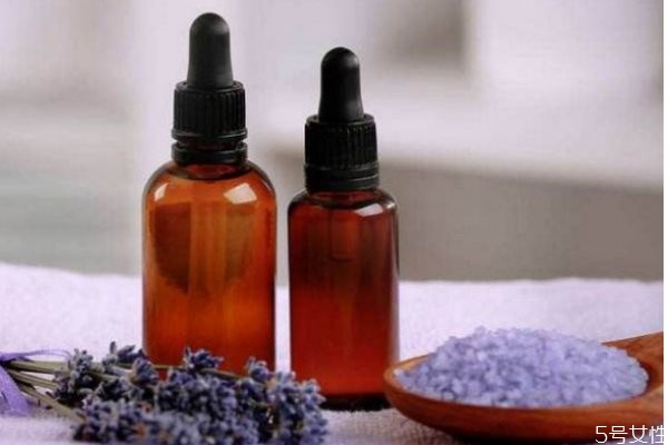 面部精油的使用方法 面部精油是使用順序 面部精油的使用方法 面部精油是使用順序