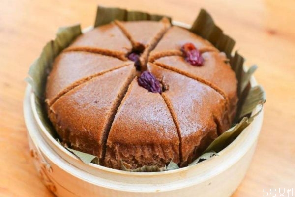 紅糖發(fā)糕怎么做好吃 紅糖發(fā)糕的美味做法 紅糖發(fā)糕怎么做好吃 紅糖發(fā)糕的美味做法