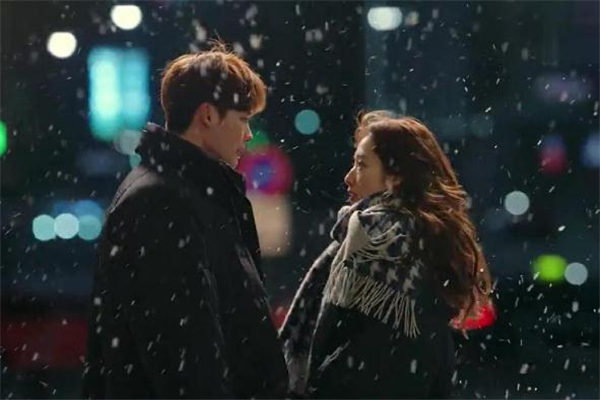 男生喜歡搭訕什么樣的女生 男生在什么情況下會主動搭訕 男生喜歡搭訕什么樣的女生 男生在什么情況下會主動搭訕