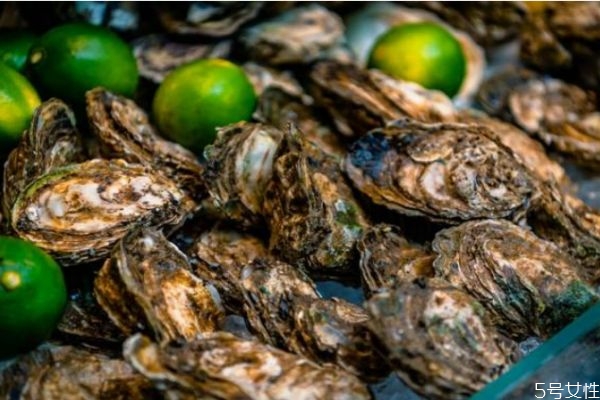生蠔與什么相克 生蠔不能和什么一起吃