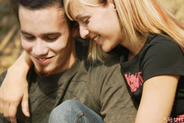 曖昧期女生應(yīng)該注意什么 曖昧期女生有什么注意 曖昧期女生應(yīng)該注意什么 曖昧期女生有什么注意