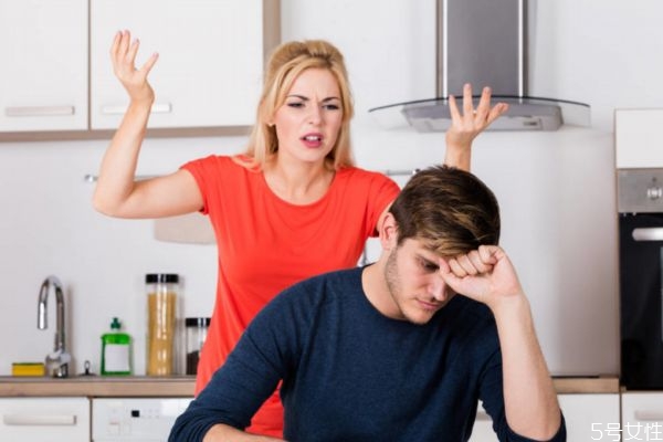 老公語(yǔ)言暴力怎么治 老公語(yǔ)言暴力怎么辦