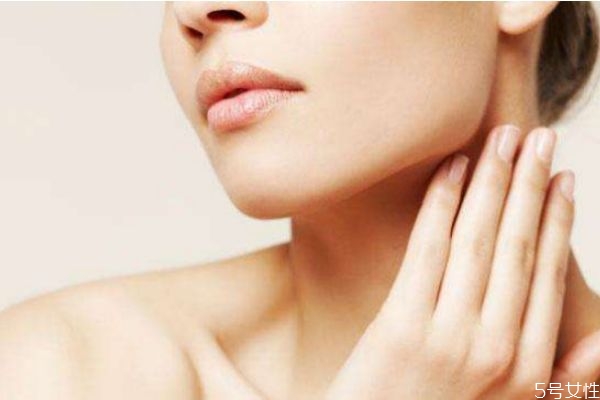 臉部皮膚松弛下垂怎么辦 皮膚松弛下垂的原因 臉部皮膚松弛下垂怎么辦 皮膚松弛下垂的原因