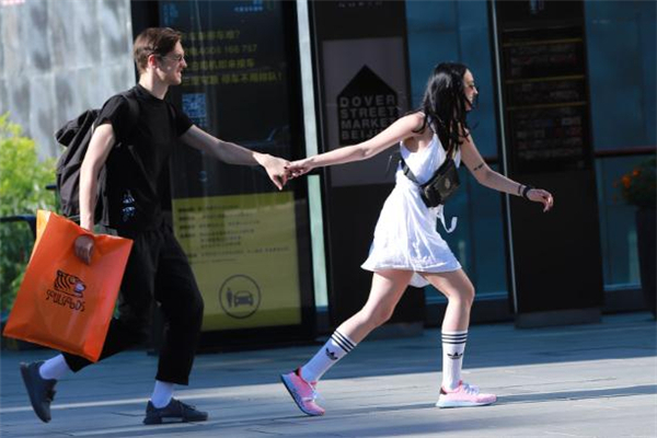 已婚男人想睡你的表現(xiàn) 已婚男人睡不到你會放棄嗎