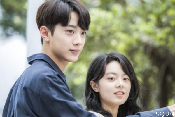 初戀情侶相處的方法 初戀情侶的相處的技巧 初戀情侶相處的方法 初戀情侶的相處的技巧