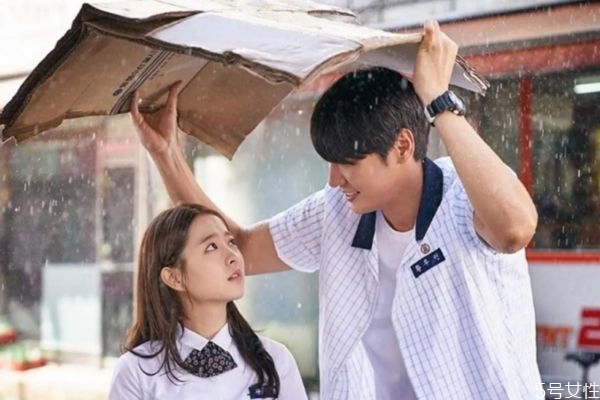 初戀情侶相處的方法 初戀情侶的相處的技巧 初戀情侶相處的方法 初戀情侶的相處的技巧