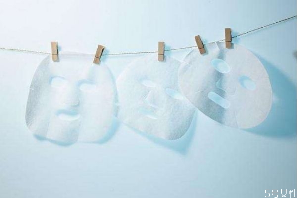 為什么有的面膜很粘稠 面膜粘稠的好還是不好 為什么有的面膜很粘稠 面膜粘稠的好還是不好