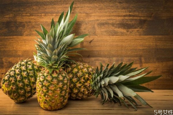 菠蘿應該怎么催熟 催熟菠蘿的方法