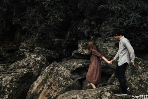 男人越絕情越說明什么 男人分手后的心理階段 男人越絕情越說明什么 男人分手后的心理階段