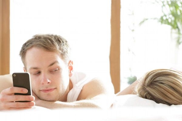 男人出軌能回頭嗎 男人出軌會(huì)回頭嗎