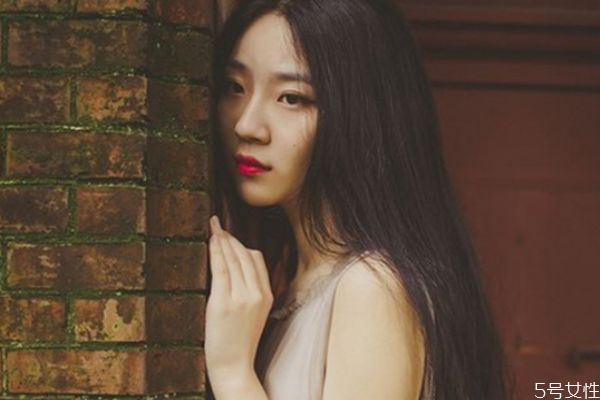 同居前應該考慮什么問題 戀愛多久提出同居比較合適