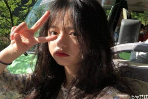 假發(fā)的材質(zhì)有哪些 假發(fā)的介紹 假發(fā)的材質(zhì)有哪些 假發(fā)的介紹