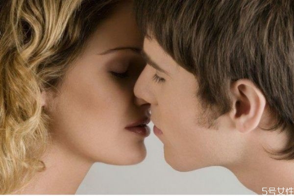 已婚男人出軌有感情嗎 男人出軌多久會(huì)有感情 已婚男人出軌有感情嗎 男人出軌多久會(huì)有感情