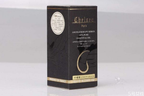 檸檬草精油有什么護膚功效 檸檬草精油對皮膚的作用 檸檬草精油有什么護膚功效 檸檬草精油對皮膚的作用