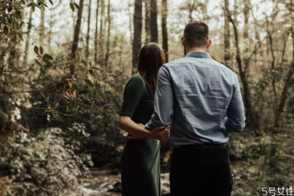 女人挽回男人的技巧 想要挽回男人的心這樣做