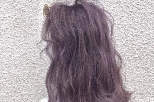 頭發(fā)上色要多長時(shí)間 發(fā)根多長時(shí)間能上色