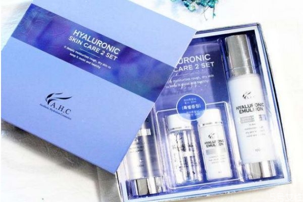 玻尿酸擦臉會(huì)反彈嗎 玻尿酸灌膚有什么效果