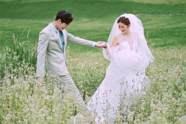 男朋友吃醋要分手怎么辦 男生經(jīng)常吃醋正常嗎 男朋友吃醋要分手怎么辦 男生經(jīng)常吃醋正常嗎