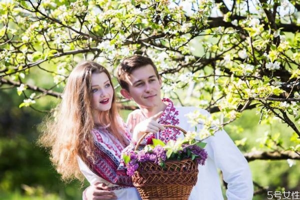 挽回前妻的技巧步驟 挽回前妻的正確方法 挽回前妻的技巧步驟 挽回前妻的正確方法