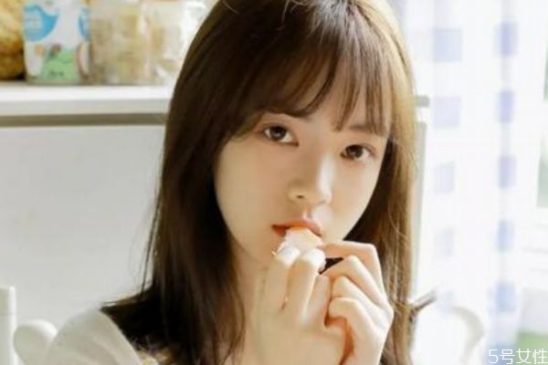 挽回前女友聊天話題技巧 挽回前女友應該怎么聊天 挽回前女友聊天話題技巧 挽回前女友應該怎么聊天