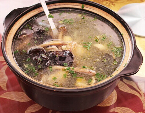 茶樹菇燉雞湯的做法 茶樹菇燉雞湯的營(yíng)養(yǎng)價(jià)值