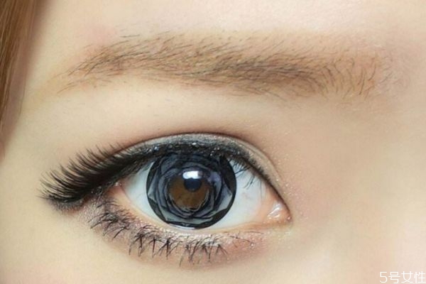 日拋美瞳直接拆開就能用嗎 日拋美瞳需要注意什么 日拋美瞳直接拆開就能用嗎 日拋美瞳需要注意什么