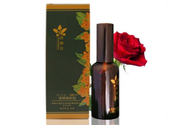 玫瑰精油怎么做祛斑 玫瑰精油祛斑的方法 玫瑰精油怎么做祛斑 玫瑰精油祛斑的方法