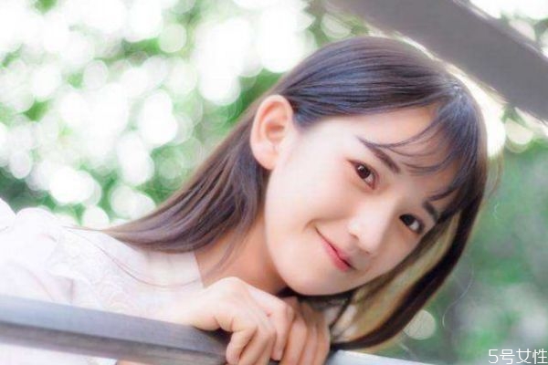 怎么追不愛說話的男生 追不愛說話男生的技巧 怎么追不愛說話的男生 追不愛說話男生的技巧