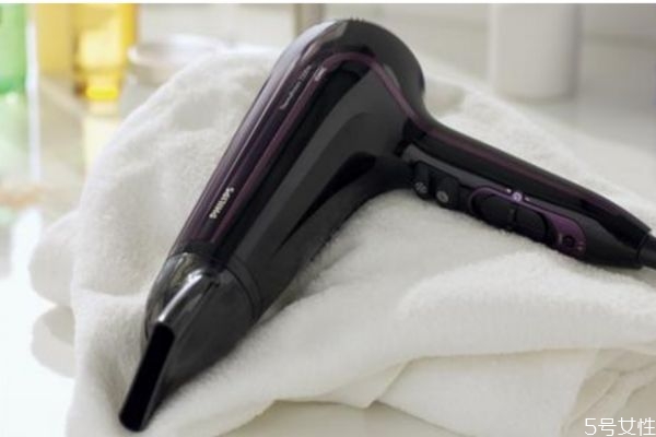 吹風(fēng)機怎么保養(yǎng) 吹風(fēng)機使用注意事項