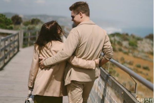 男人出軌后還會(huì)碰老婆嗎 男人出軌后會(huì)怎么掩飾