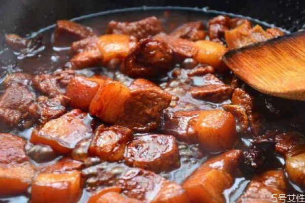 紅燒肉需要燉多久 紅燒肉燉多久好吃