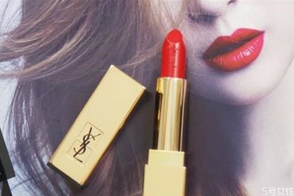 過(guò)期的口紅可以當(dāng)腮紅嗎 口紅開封了2年還能用嗎