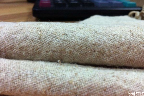 純亞麻和亞麻棉的區(qū)別 純亞麻和亞麻棉的不同 純亞麻和亞麻棉的區(qū)別 純亞麻和亞麻棉的不同