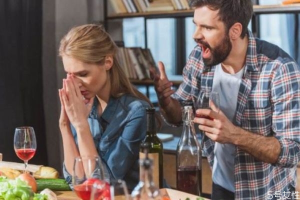 婚姻沒了信任要離婚嗎 婚姻沒了信任只能離婚嗎 婚姻沒了信任要離婚嗎 婚姻沒了信任只能離婚嗎