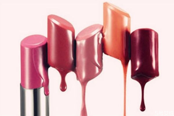 過(guò)期的口紅可以當(dāng)腮紅嗎 口紅開封了2年還能用嗎