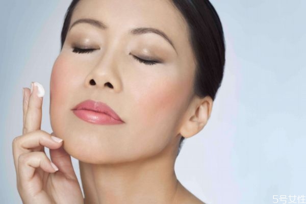 易黑體質(zhì)怎么改善 改善易黑體質(zhì)的方法 易黑體質(zhì)怎么改善 改善易黑體質(zhì)的方法