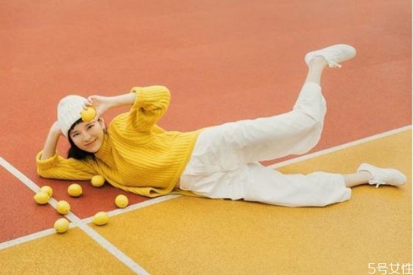 雙方都很內(nèi)向怎么聊 處對象每天都聊些什么 雙方都很內(nèi)向怎么聊 處對象每天都聊些什么