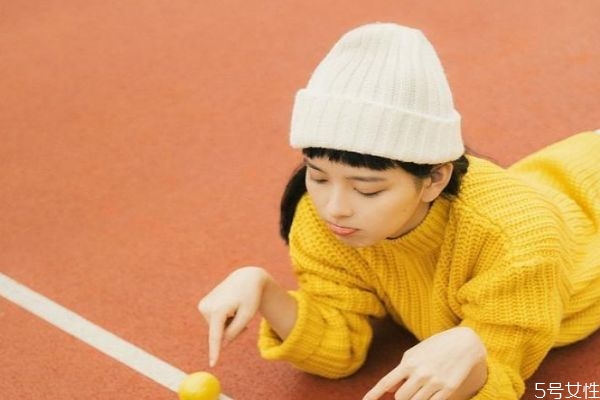 雙方都很內(nèi)向怎么聊 處對象每天都聊些什么 雙方都很內(nèi)向怎么聊 處對象每天都聊些什么