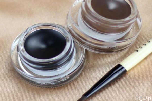 眼線膏過期了還能用嗎 眼線膏的保質期多久