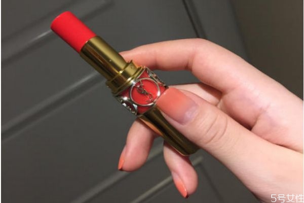 口紅是用蟲子做的嗎 口紅的材料是蟲子嗎 口紅是用蟲子做的嗎 口紅的材料是蟲子嗎