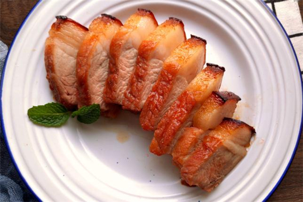 叉燒和照燒的區(qū)別 叉燒和紅燒的區(qū)別 叉燒和照燒的區(qū)別 叉燒和紅燒的區(qū)別