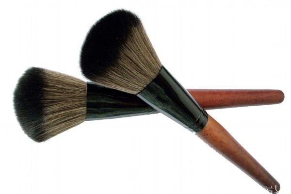 散粉刷怎么使用 正確使用刷子上散粉 散粉刷怎么使用 正確使用刷子上散粉