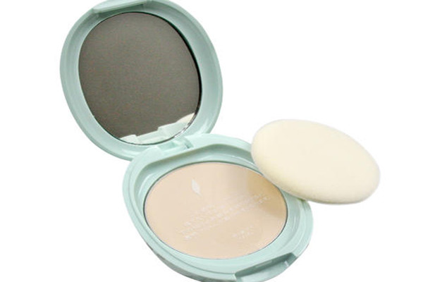 資生堂neuve惹我控油粉餅適合什么膚質(zhì) 資生堂控油粉餅好用嗎 資生堂neuve惹我控油粉餅適合什么膚質(zhì) 資生堂控油粉餅好用嗎