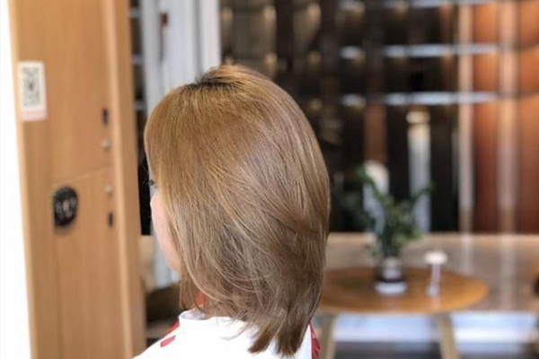 夏季染什么顏色耐看 女生夏季適合染什么顏色 夏季染什么顏色耐看 女生夏季適合染什么顏色