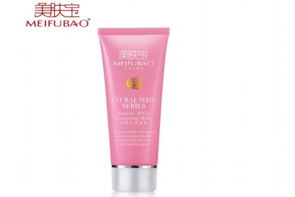 沒(méi)卸妝直接用洗面奶會(huì)怎么樣 不卸妝用洗面奶洗臉可以嗎