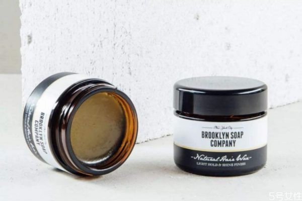 發(fā)蠟怎么抓 男生自己抓紋理步驟